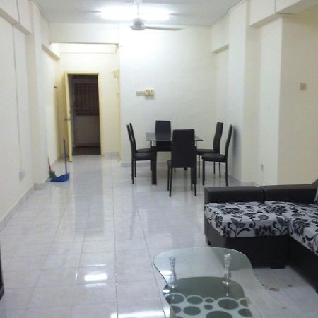 Live Com Hotel Johor Bahru Exterior foto
